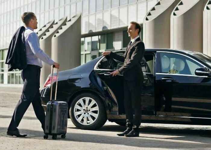 Chauffeur vom Flughafen München zum H4 Hotel München Messe