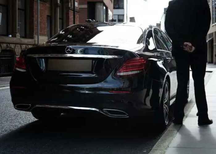 Chauffeur vom Flughafen München zum Hotel Bayerischer Hof